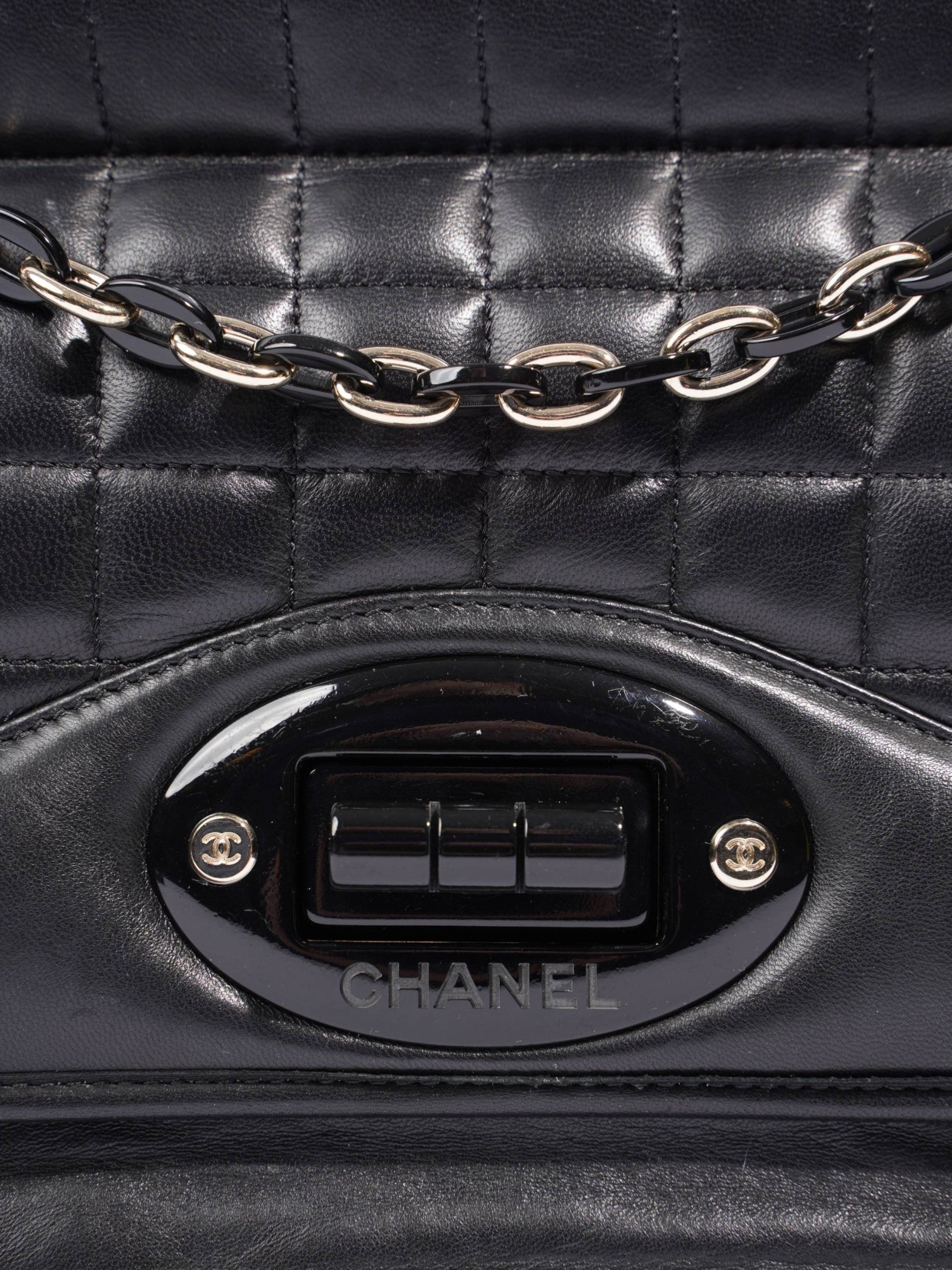 Chanel Shoulder Bag - Rovelle Bags