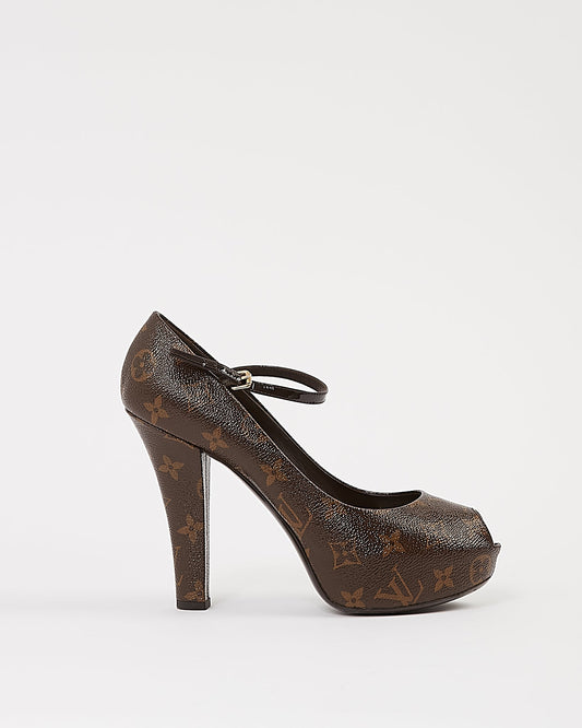 Louis Vuitton Monogram Canvas Pumps - 38.5