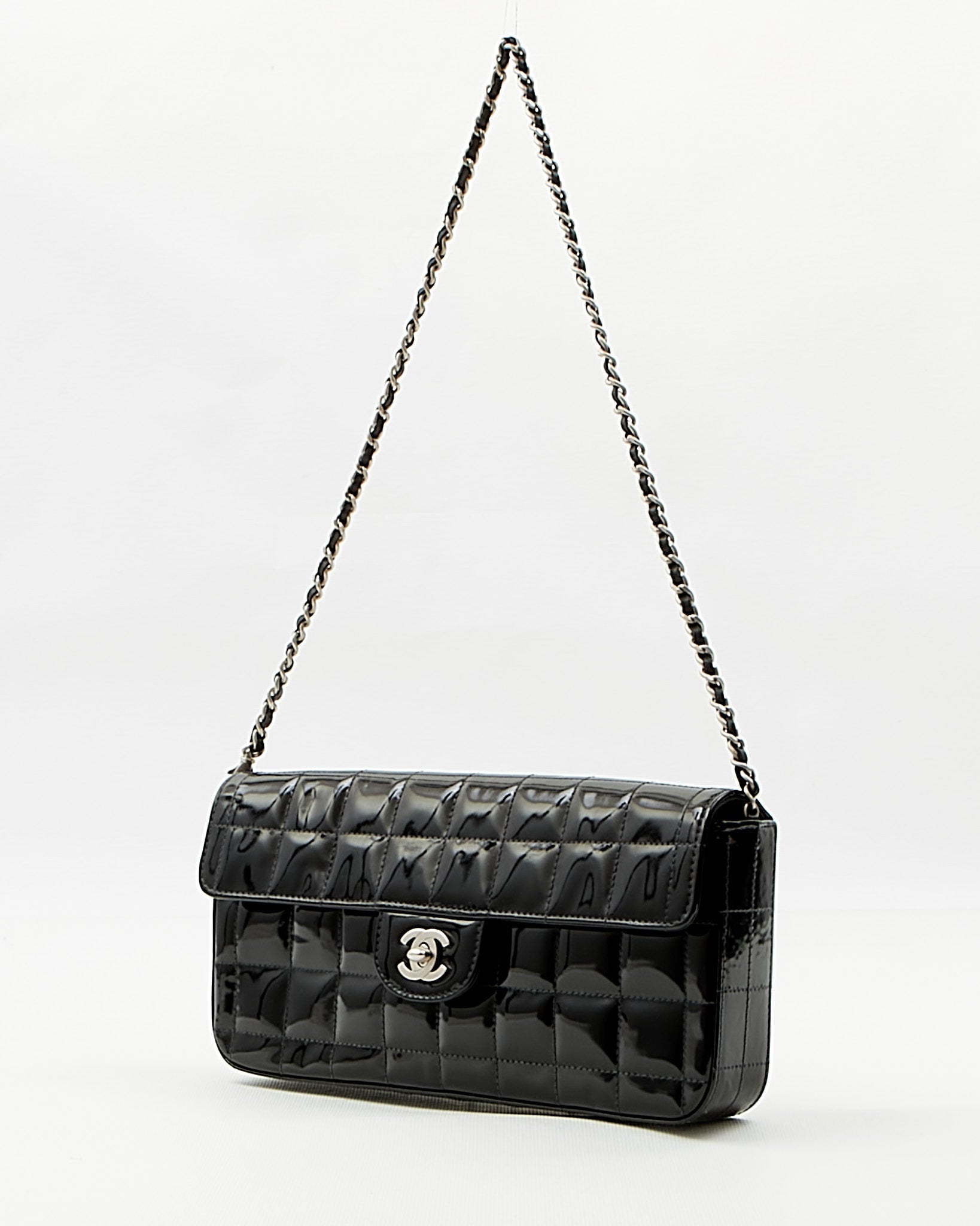 Chanel Shoulder Bag - Almora Bags
