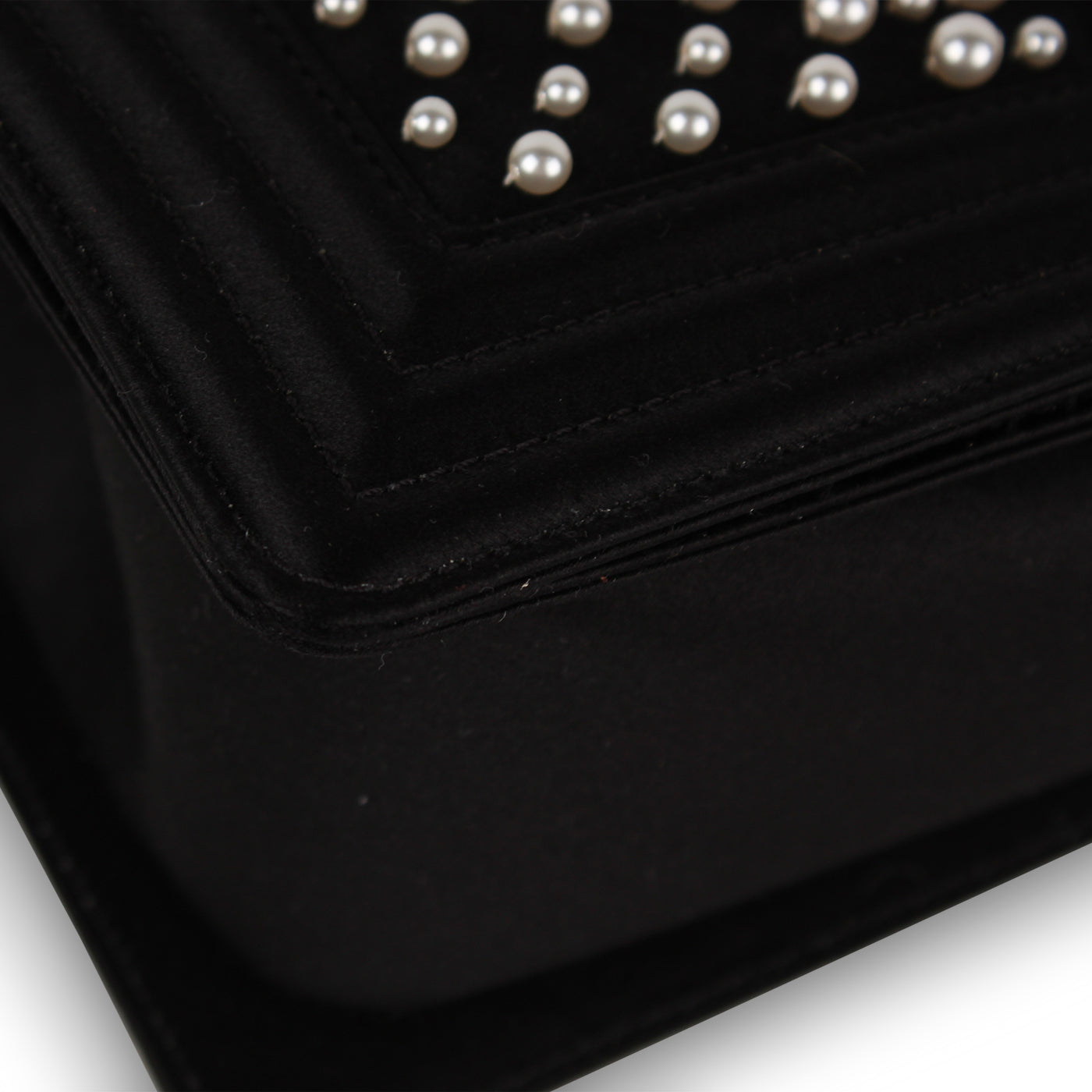 Chanel Boy Bag Shoulder Bag - Rovelle Bags