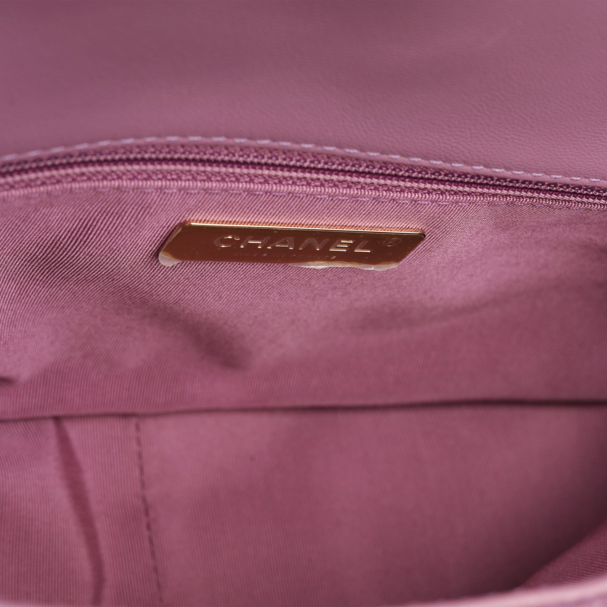 Chanel Chanel 19 Shoulder Bag - Rovelle Bags