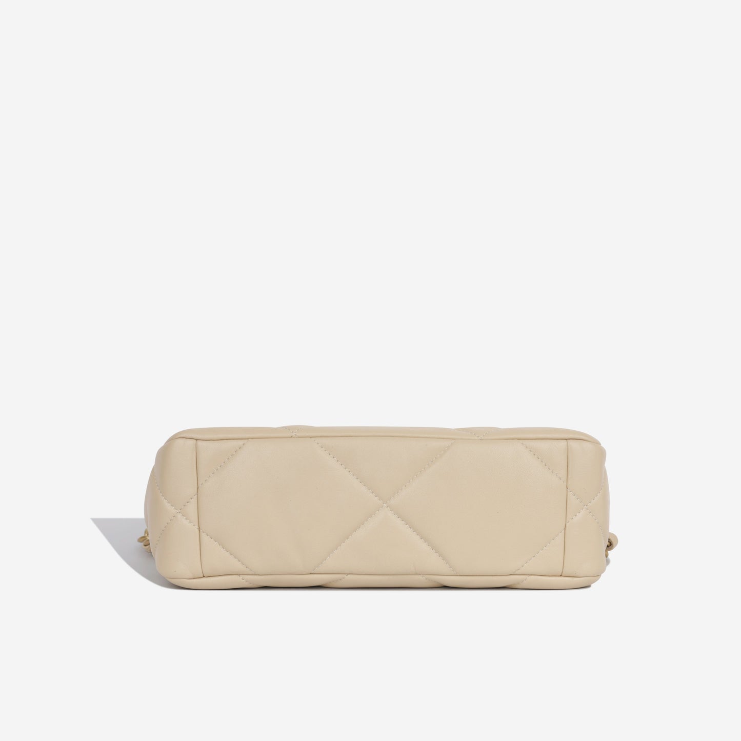 Chanel Chanel 19 Shoulder Bag - Rovelle Bags
