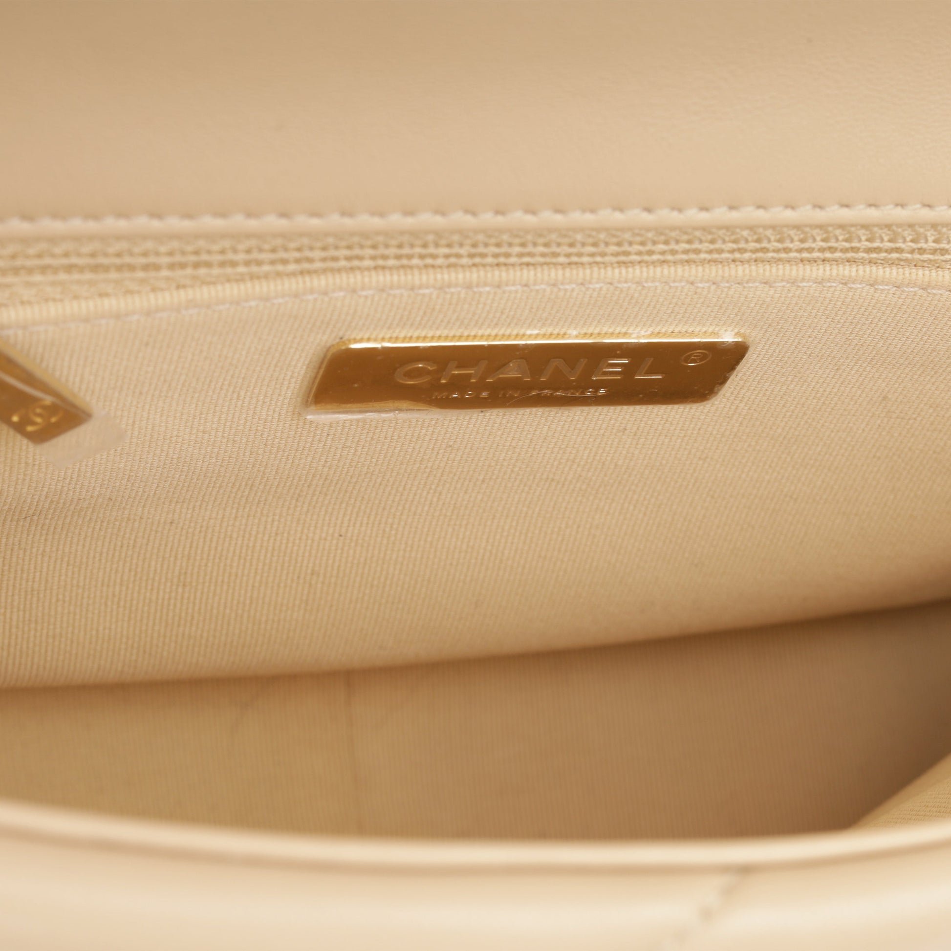 Chanel Chanel 19 Shoulder Bag - Rovelle Bags