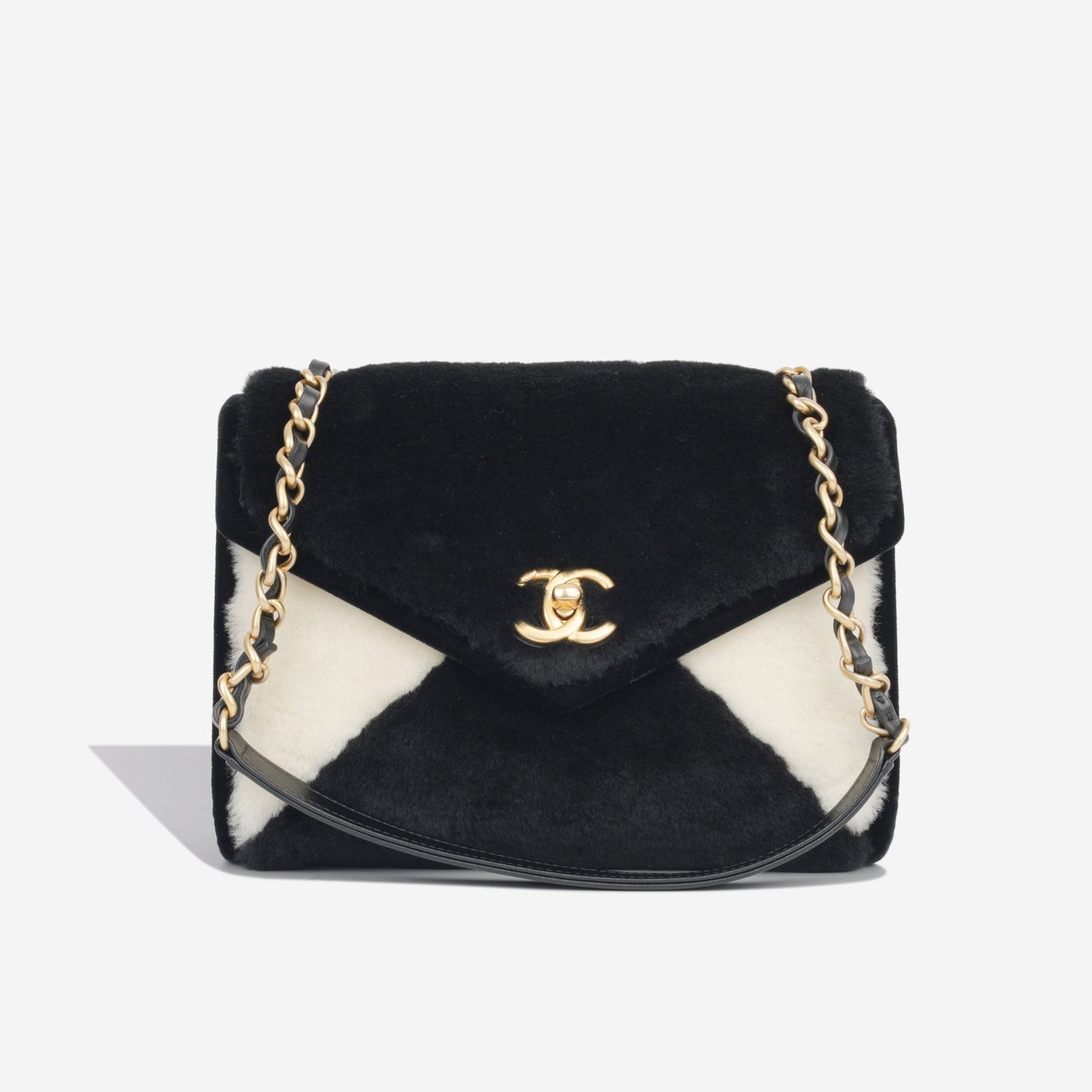 Chanel Classic Flap Shoulder Bag - Rovelle Bags