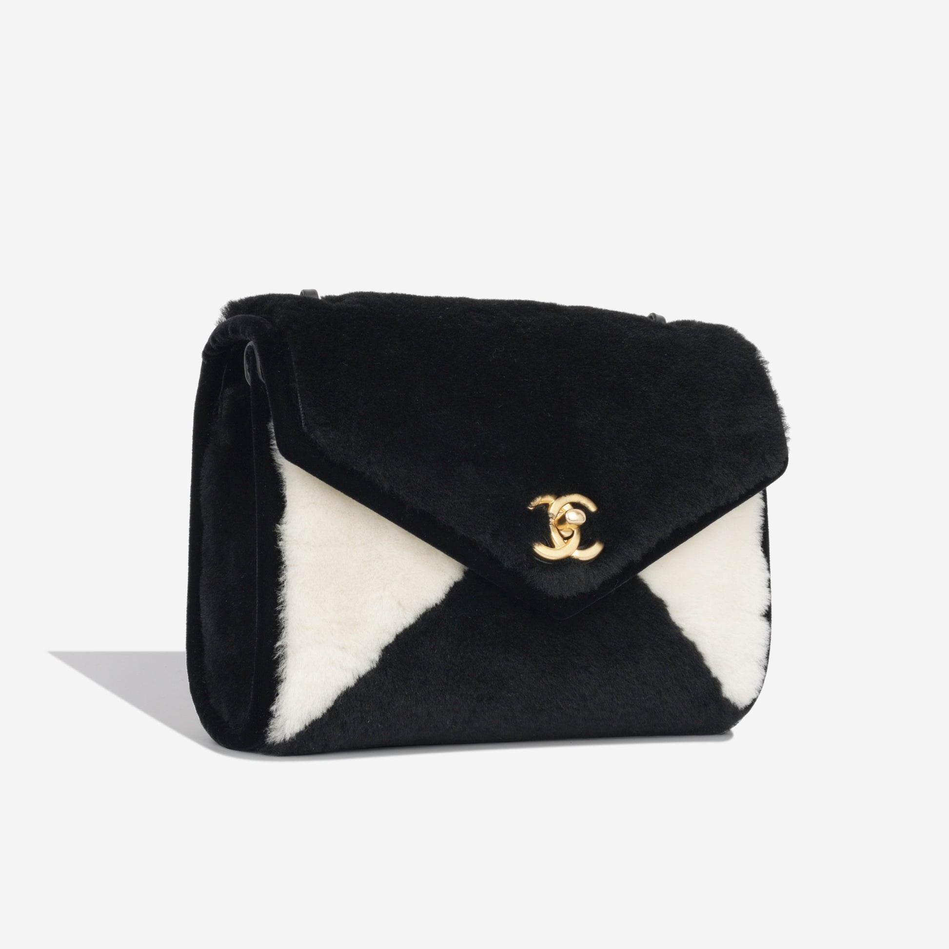 Chanel Classic Flap Shoulder Bag - Rovelle Bags