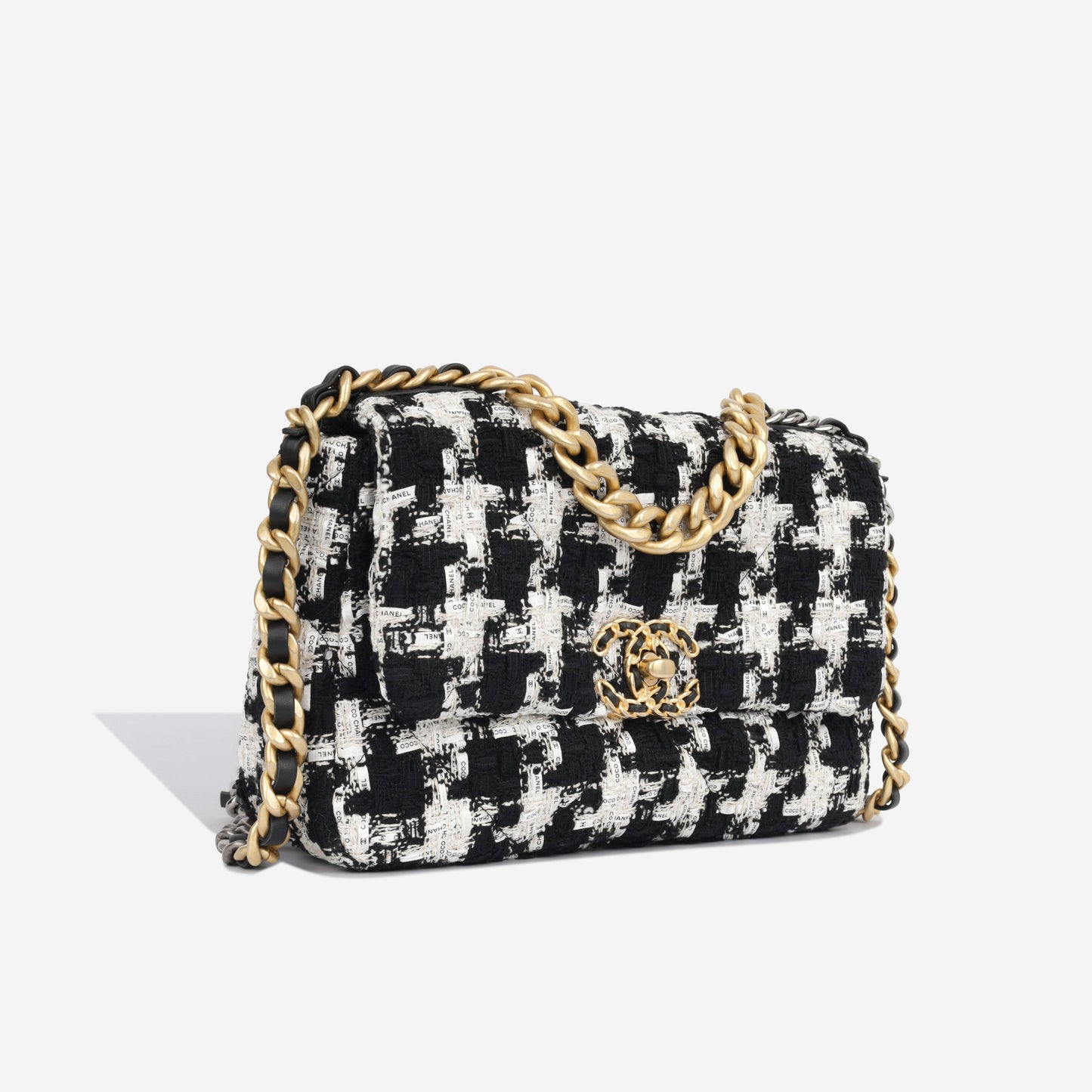 Chanel Chanel 19 Shoulder Bag - Rovelle Bags