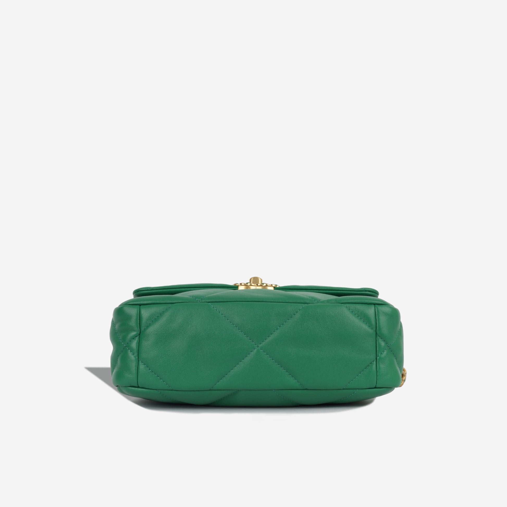Chanel Chanel 19 Shoulder Bag - Rovelle Bags
