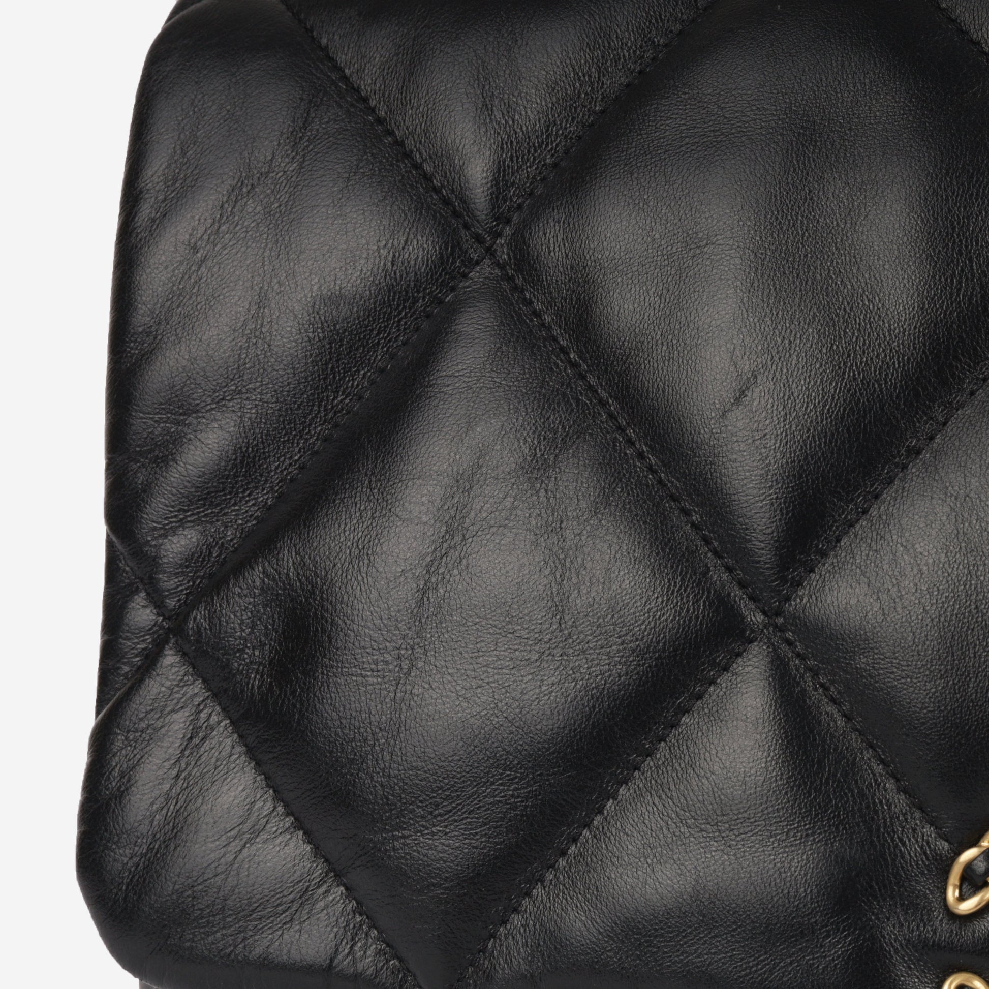 Chanel Chanel 19 Shoulder Bag - Rovelle Bags