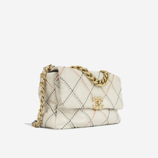 Chanel Chanel 19 Shoulder Bag - Rovelle Bags
