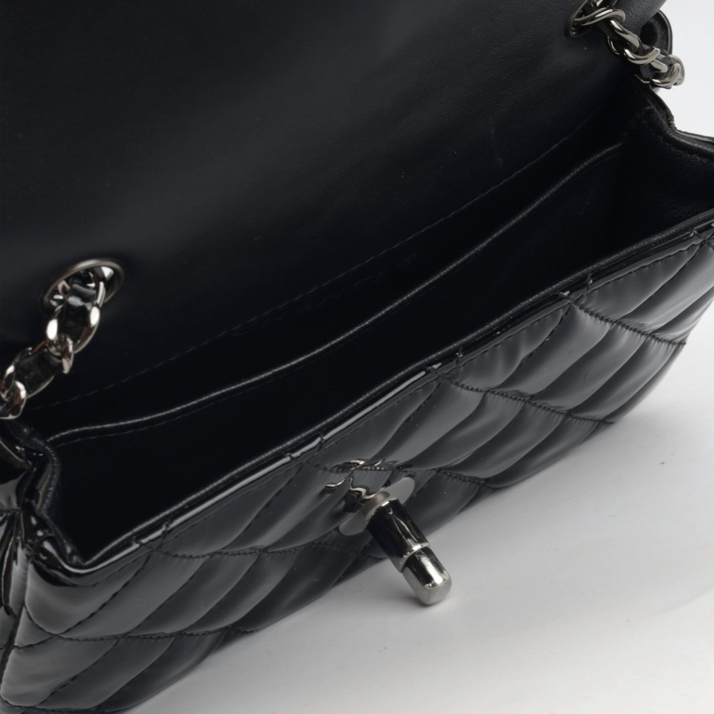 Chanel Classic Flap Shoulder Bag - Rovelle Bags