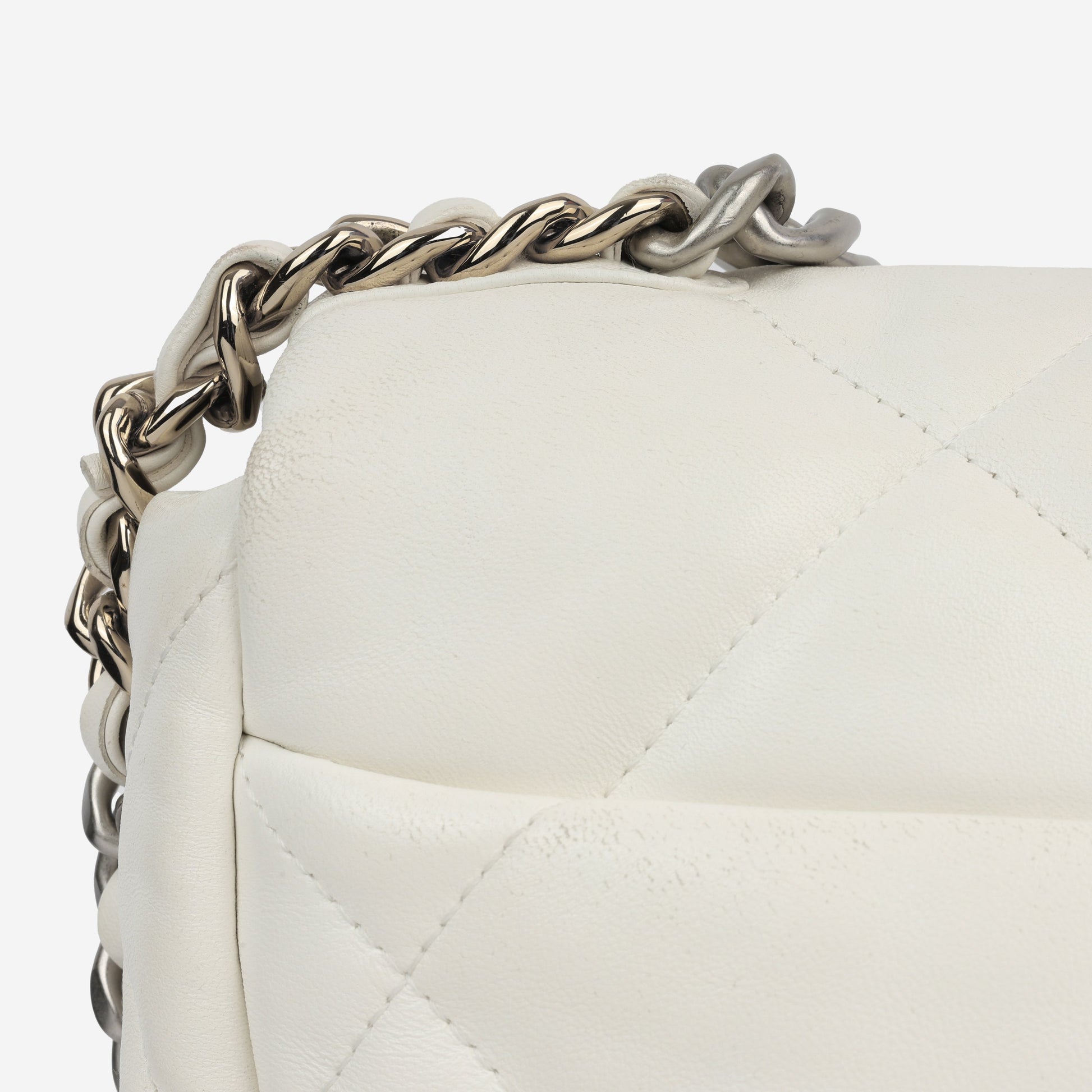 Chanel Chanel 19 Shoulder Bag - Rovelle Bags