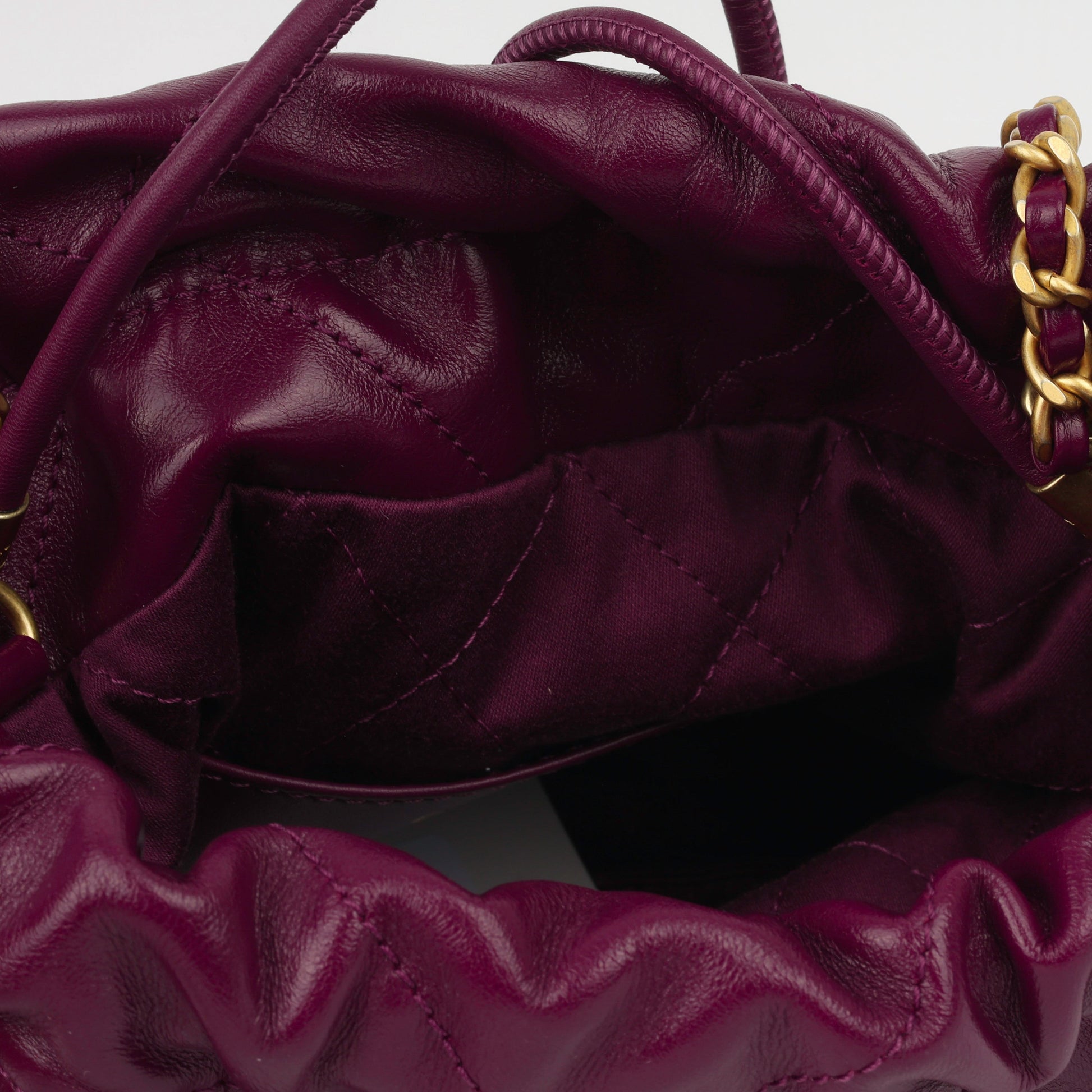 Chanel Chanel 22 Shoulder Bag - Rovelle Bags