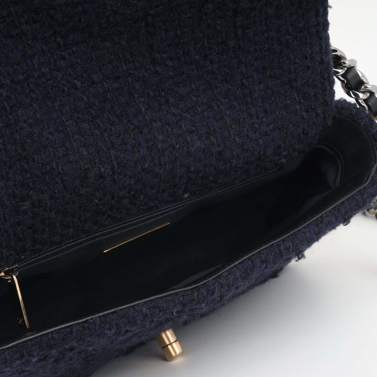 Chanel Chanel 19 Shoulder Bag - Rovelle Bags