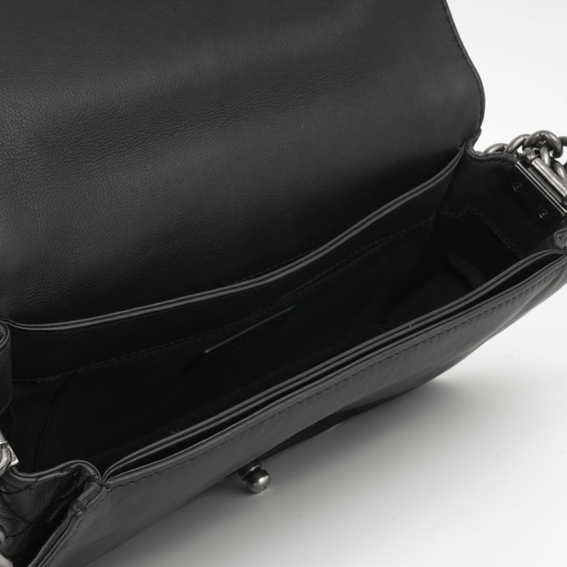 Chanel Boy Bag Shoulder Bag - Rovelle Bags