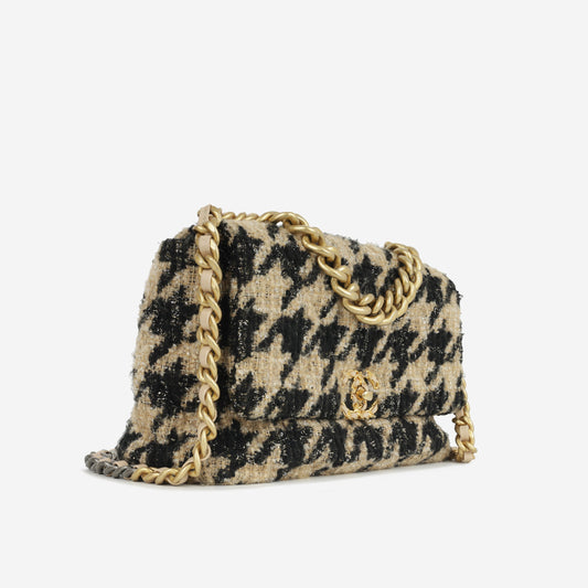 Chanel Chanel 19 Shoulder Bag - Rovelle Bags