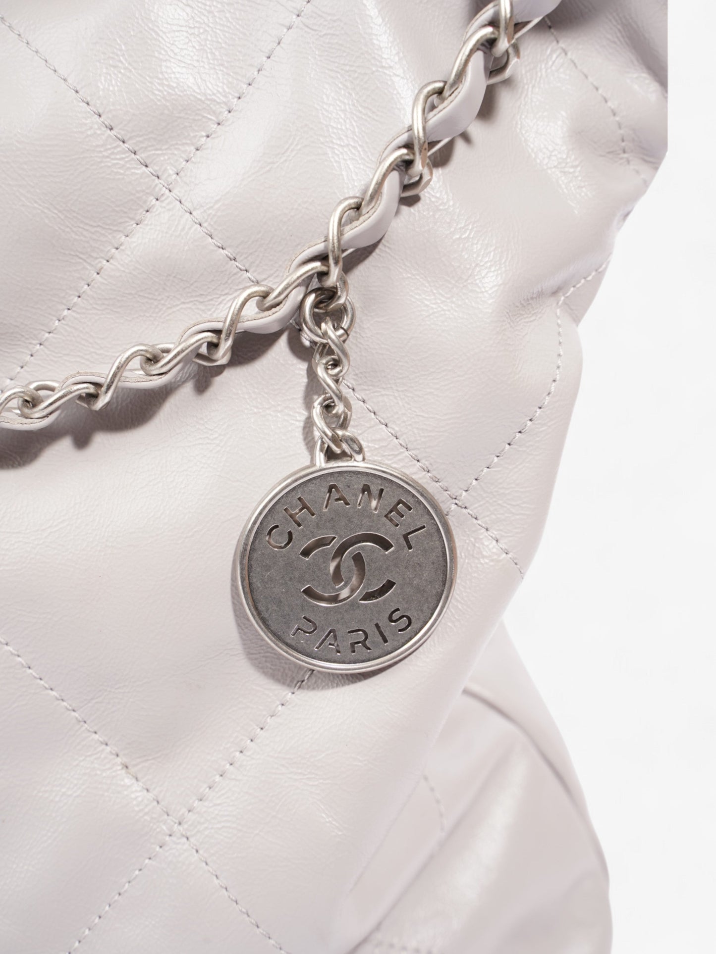 Chanel Chanel 22 Shoulder Bag - Rovelle Bags