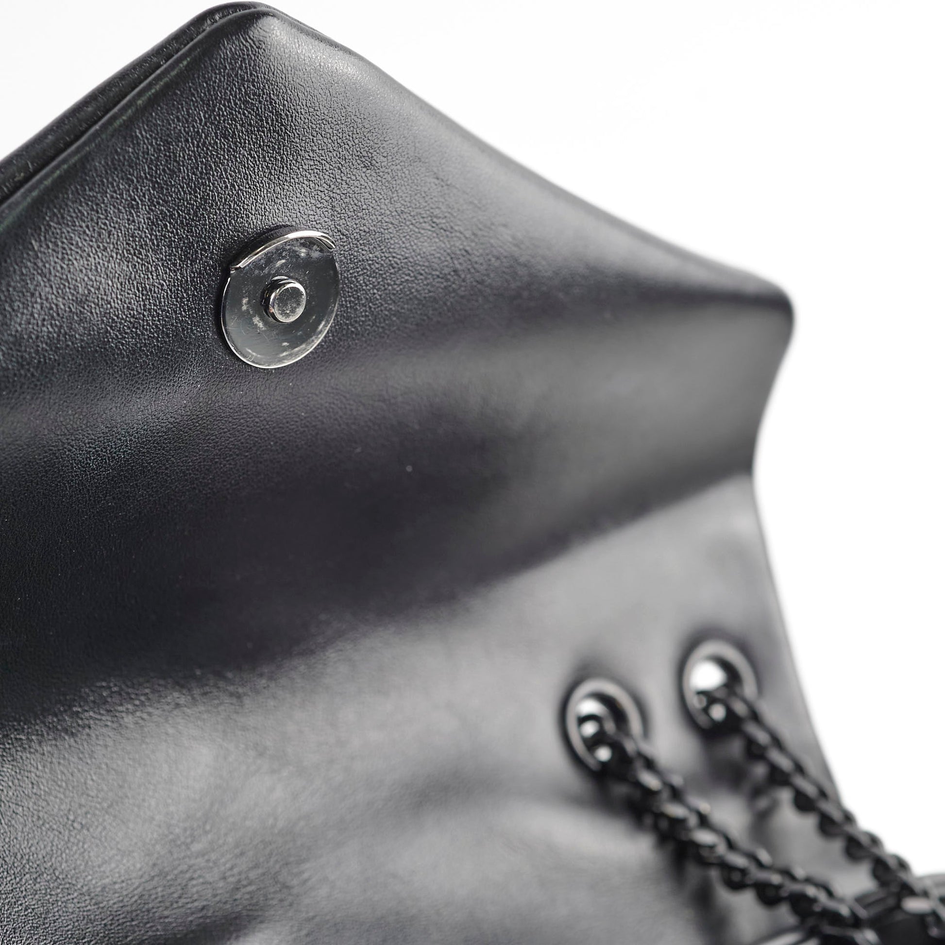 Saint Laurent Lou Handbag - Rovelle Bags