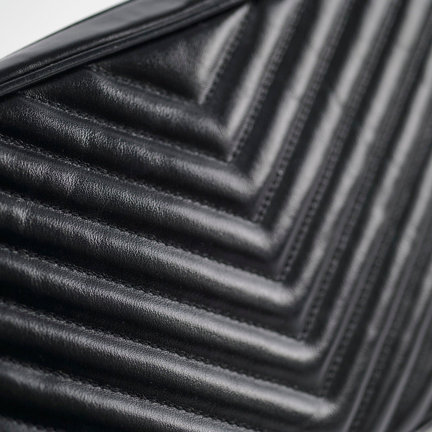 Saint Laurent Lou Crossbody - Rovelle Bags