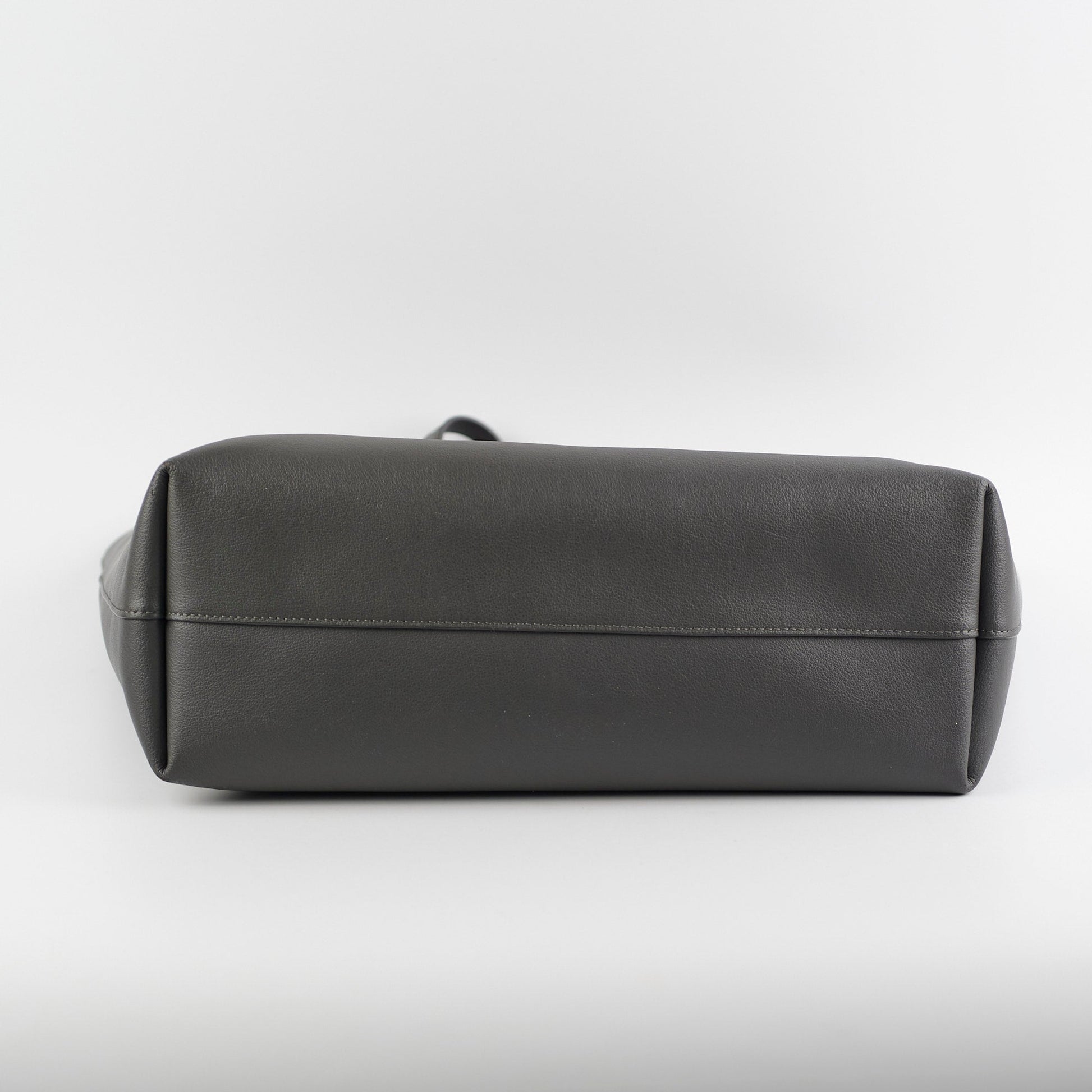 Saint Laurent Tote - Rovelle Bags