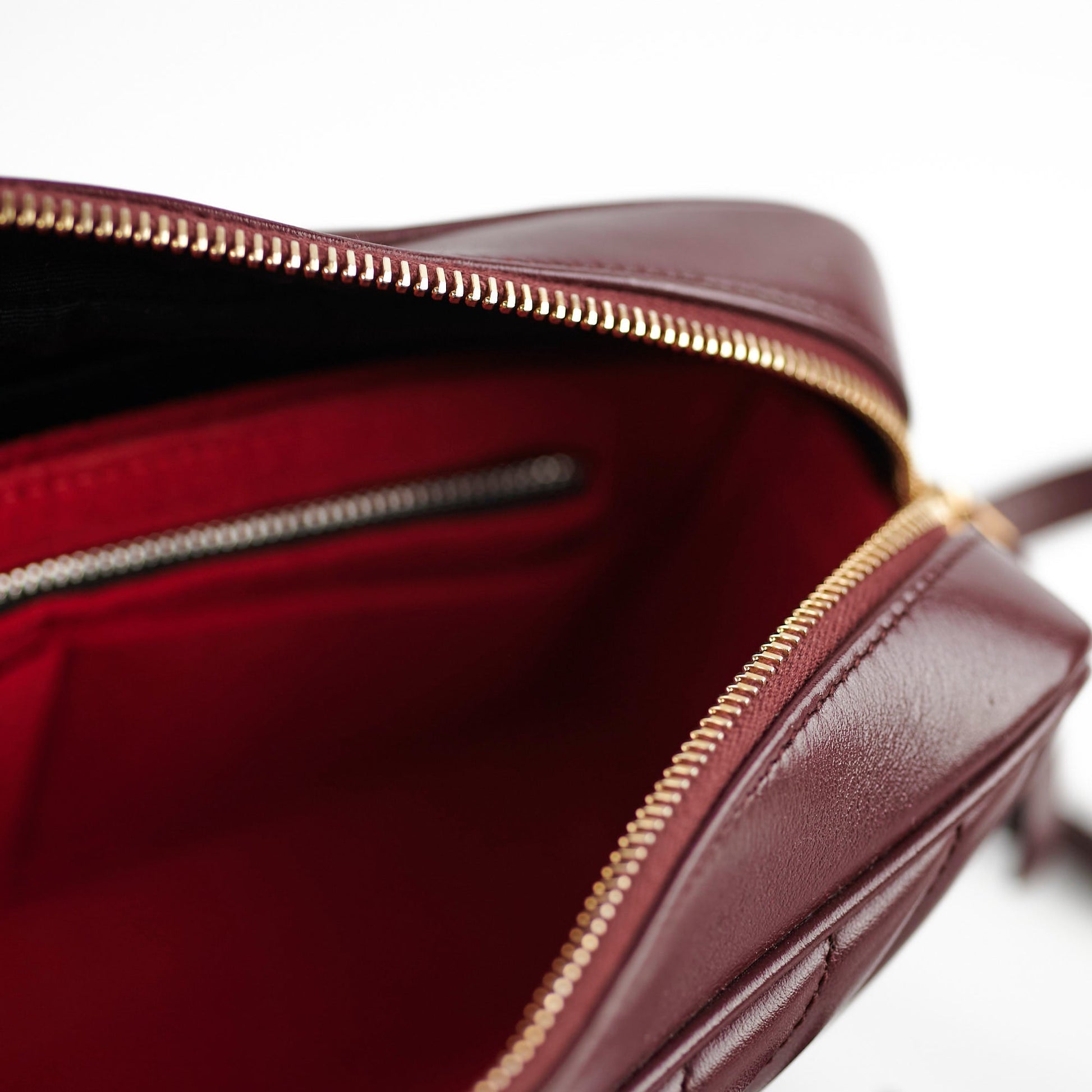 Saint Laurent Lou Handbag - Rovelle Bags