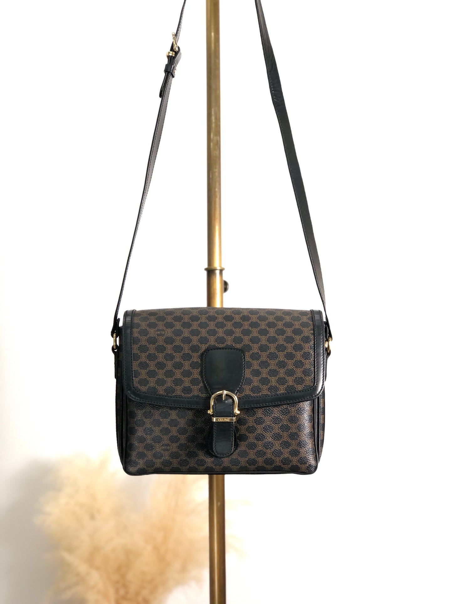 CELINE Macadam Front Buckle Shoulder bag Black 5wzcdj