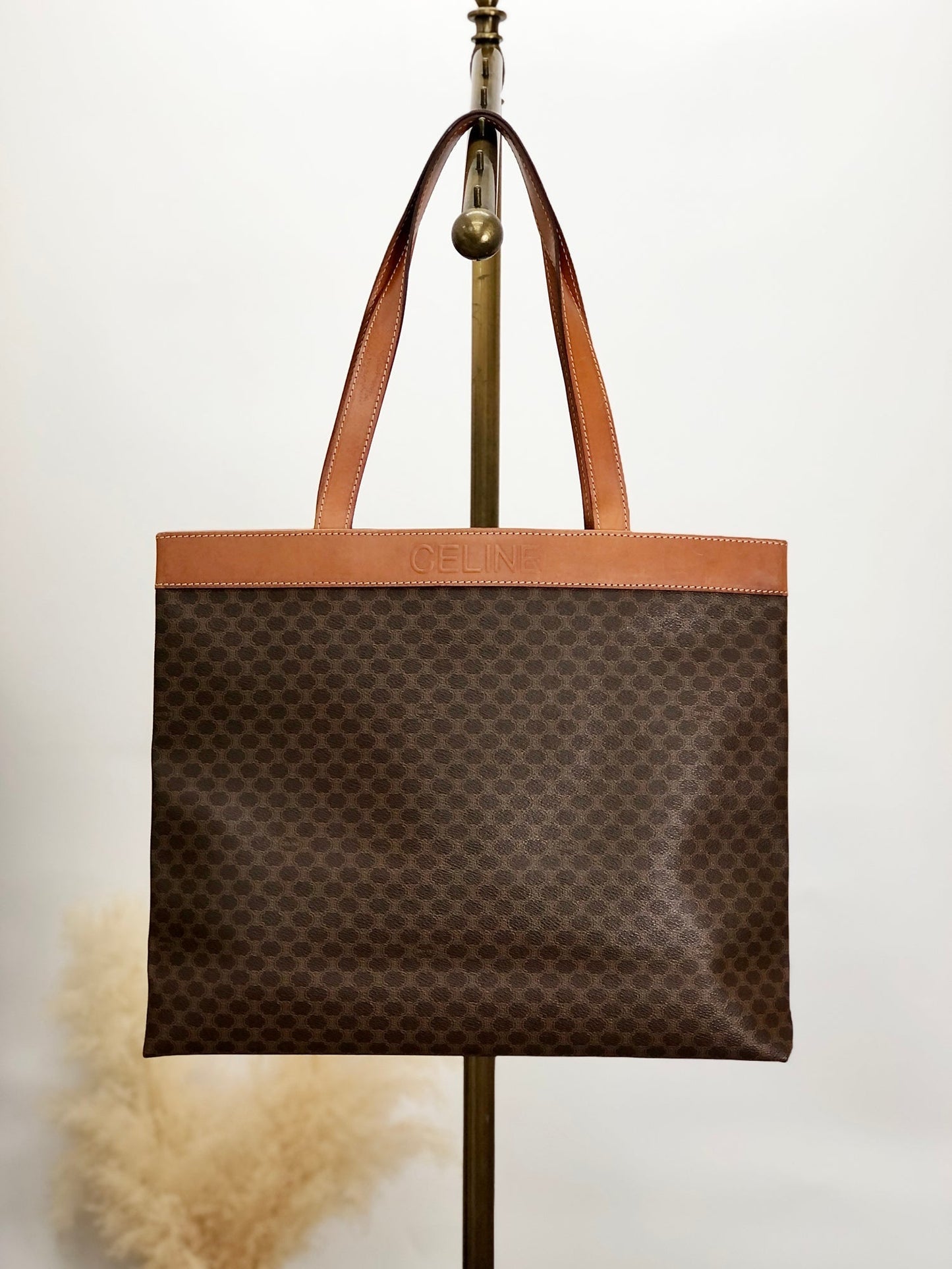 CELINE Macadam Logo Embossed Handbag Brown fag5p8