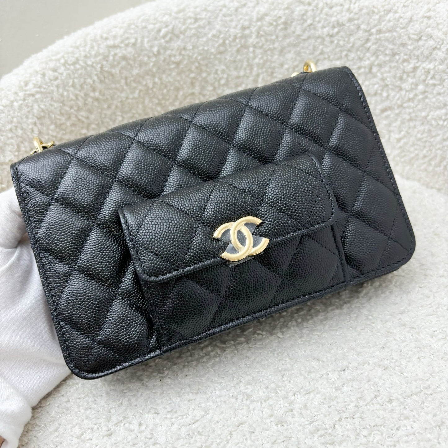 Chanel 22A Seasonal Wallet on Chain Crossbody Bag - Rovelle Bags