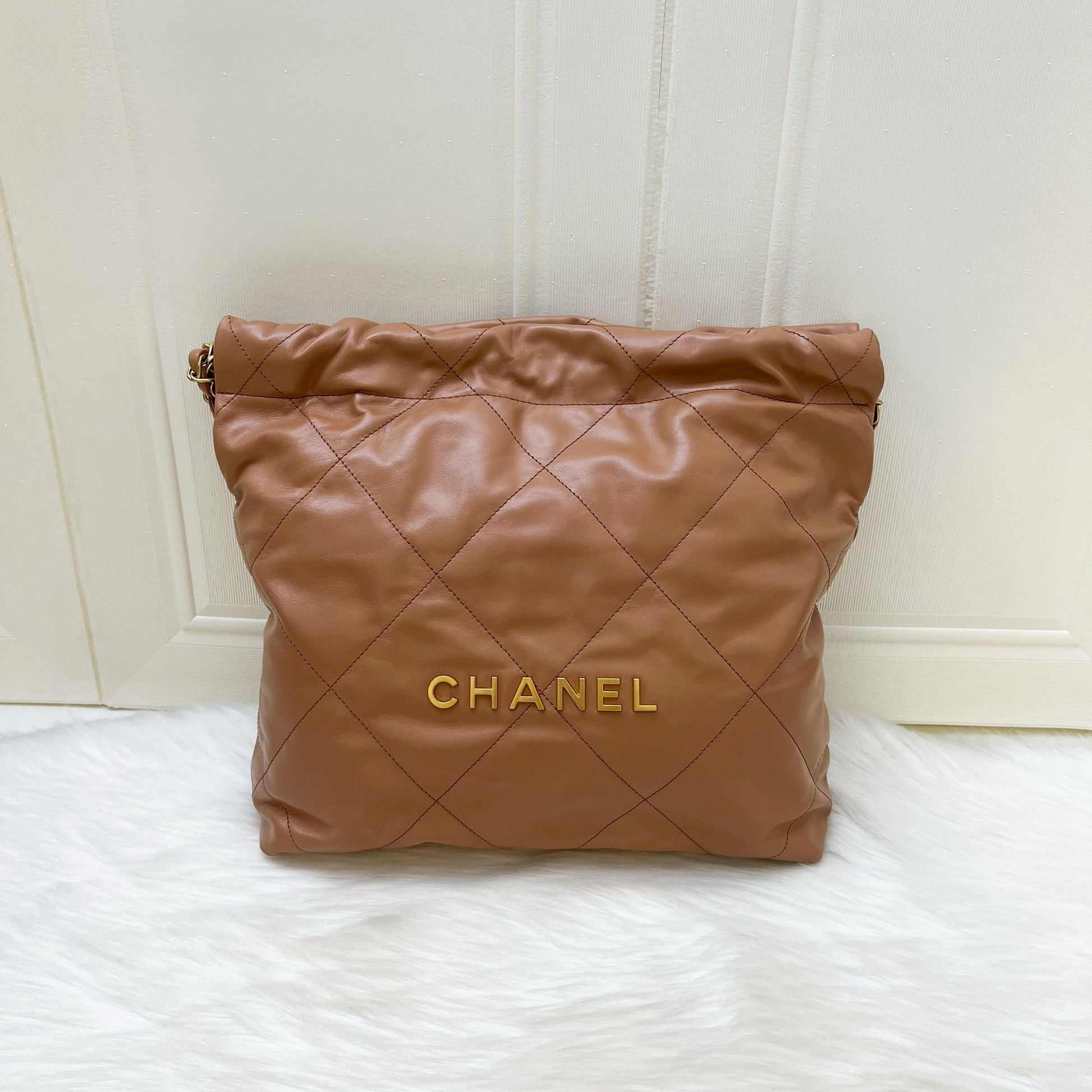 Chanel 22 Small Hobo Handbag - Rovelle Bags