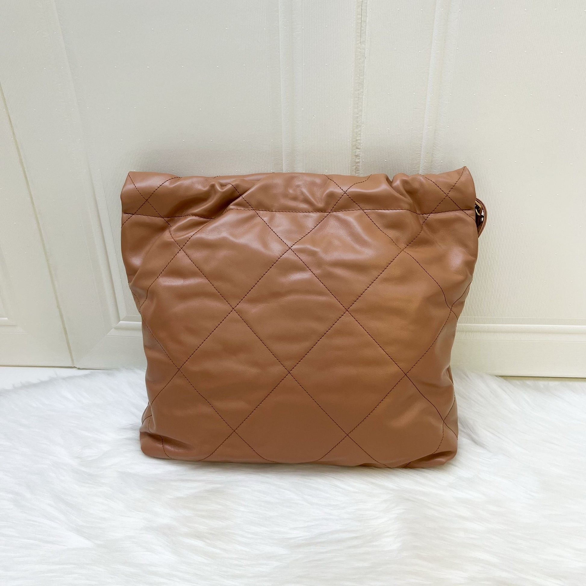 Chanel 22 Small Hobo Handbag - Rovelle Bags