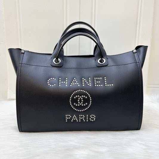 Chanel Medium / Large Deauville Tote Tote Bag - Rovelle Bags