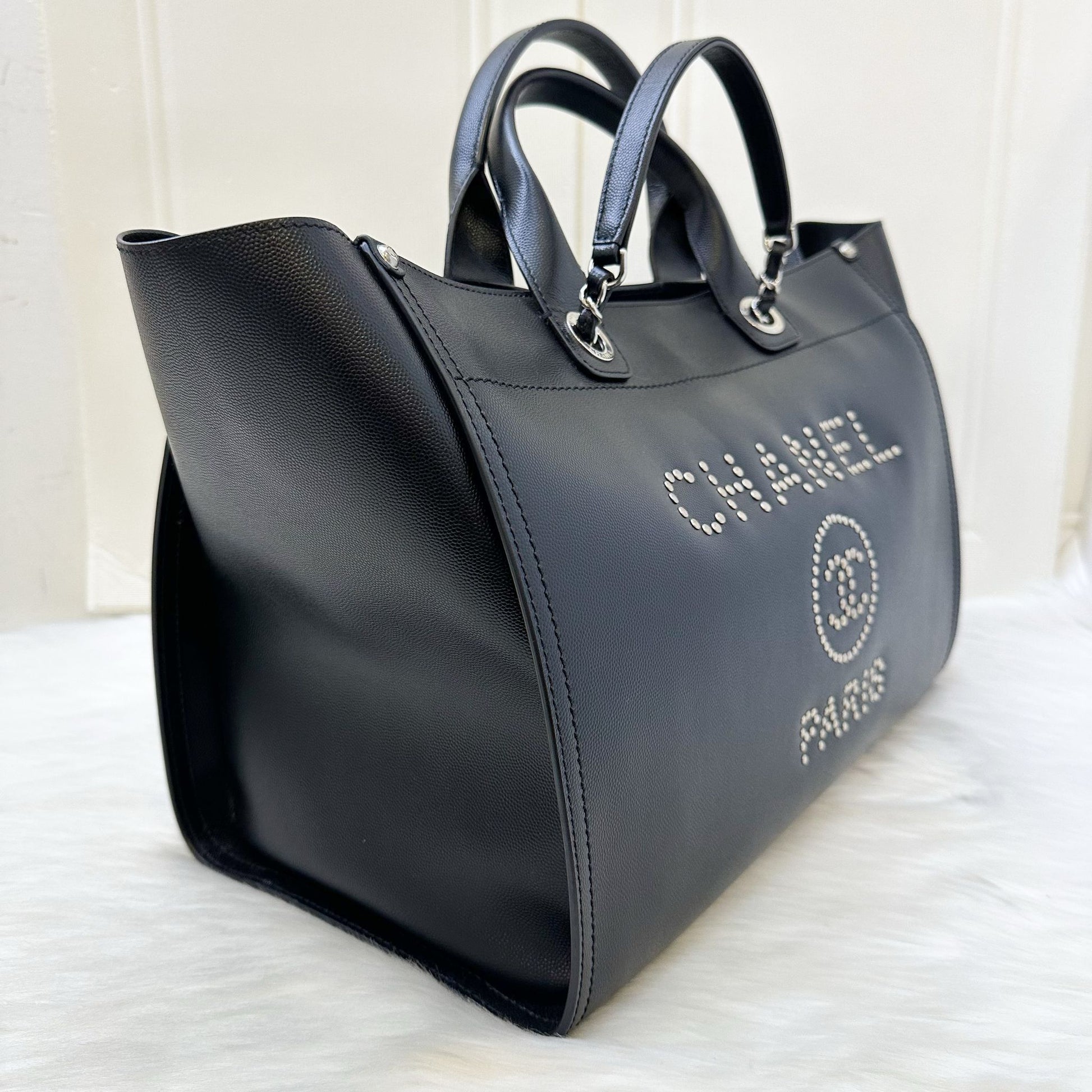 Chanel Medium / Large Deauville Tote Tote Bag - Rovelle Bags