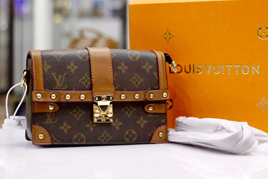 Louis Vuitton Crossbody Bag – Premium Quality & Timeless Elegance (Brown)