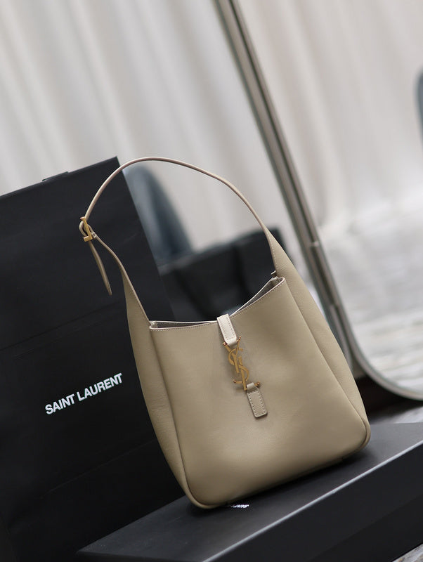 Yves Saint Laurent - Bags - 091