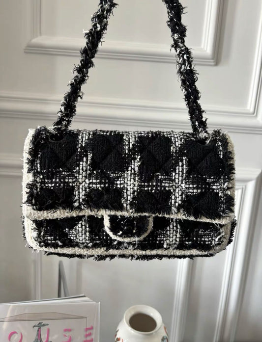 Chanel Shoulder Bag - Rovelle Bags