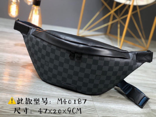 Louis Vuitton Luxury Bags 1813
