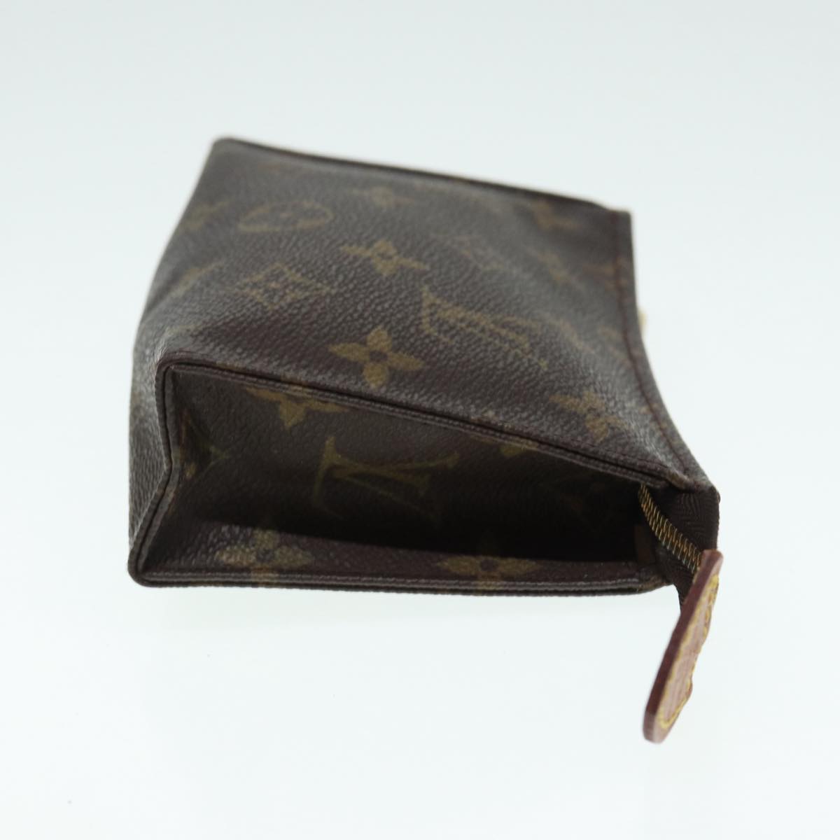 LOUIS VUITTON Monogram Poche Toilette 15 Pouch M47546 LV Auth ar12482