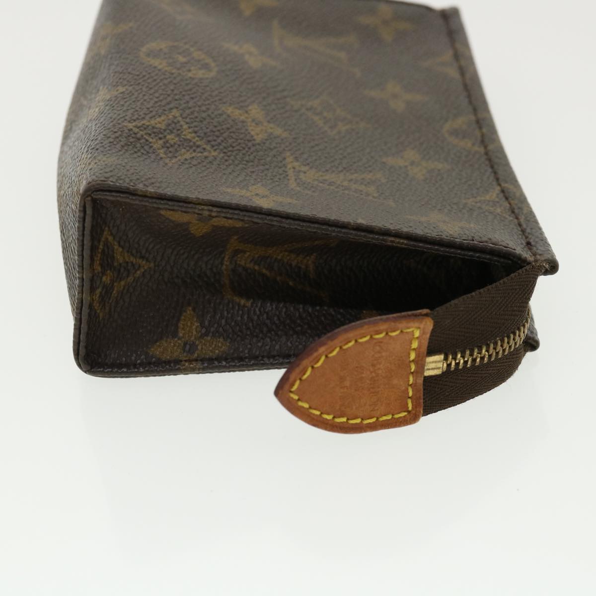 LOUIS VUITTON Monogram Poche Toilette 15 Pouch M47546 LV Auth ar7892B