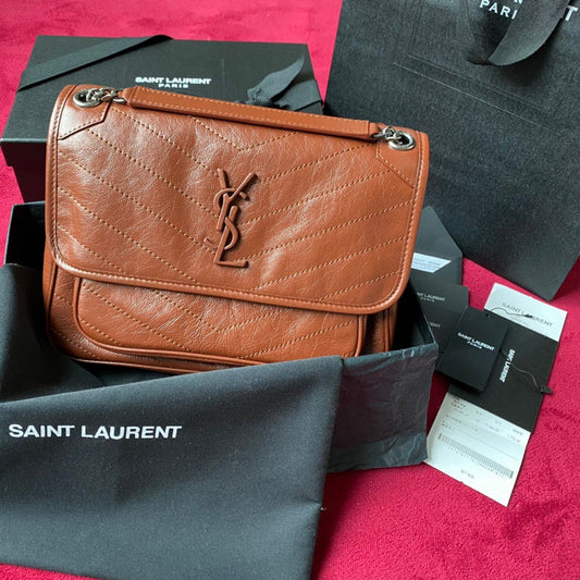 Yves Saint Laurent Editorial Refined Handbag