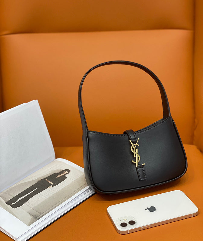 Yves Saint Laurent - Bags - 229