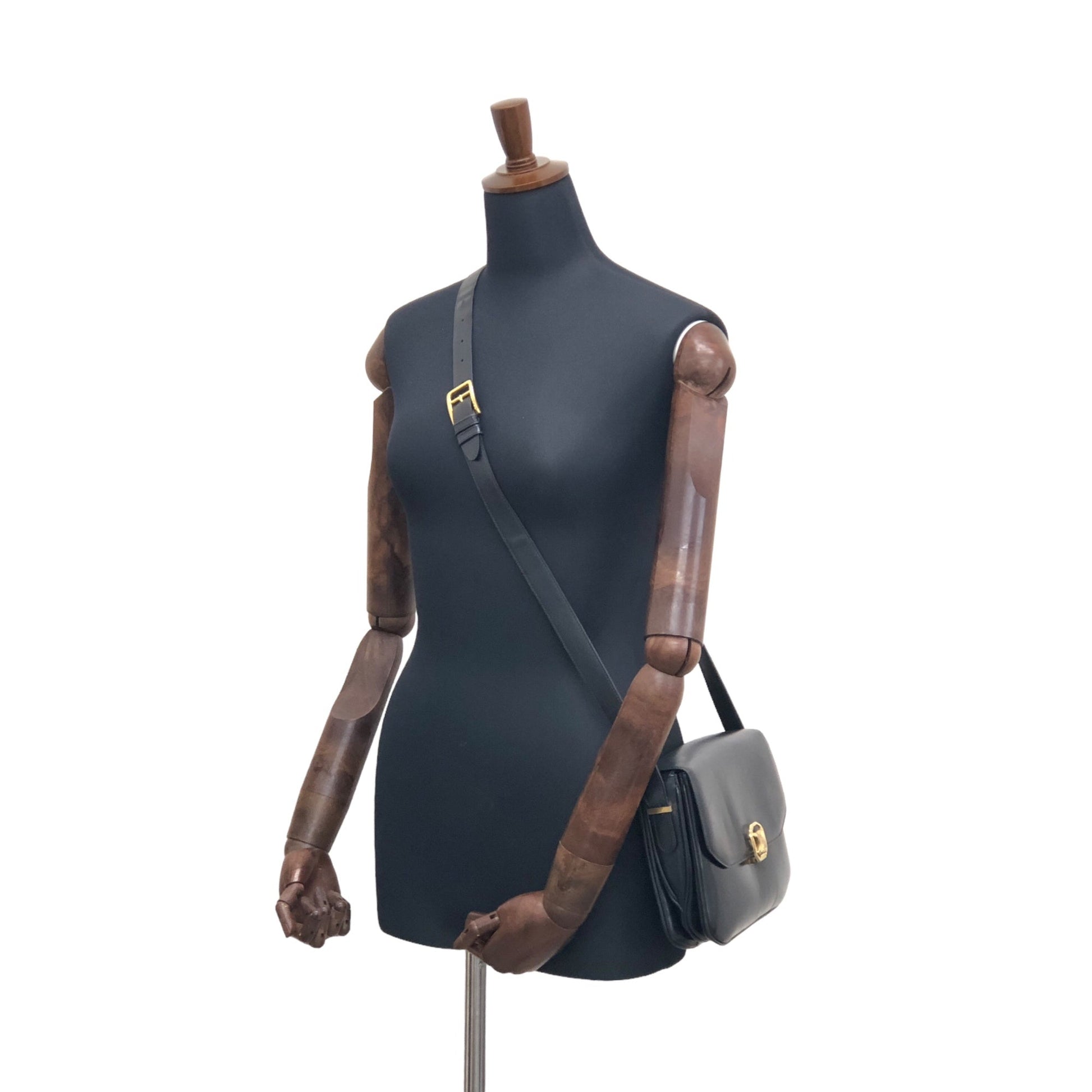 CELINE Triomphe Shoulder bag Dark Navy nfun5m