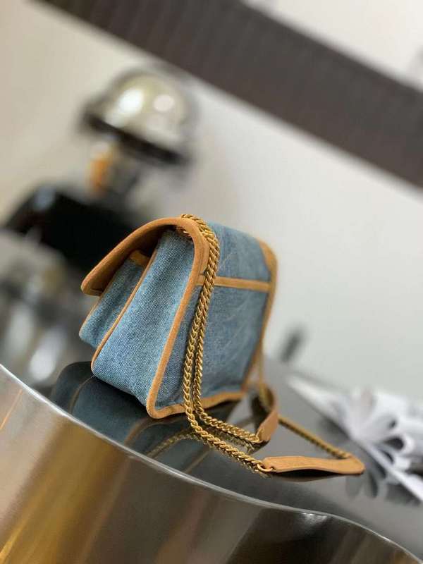 Yves Saint Laurent Boutique Everyday Handbag
