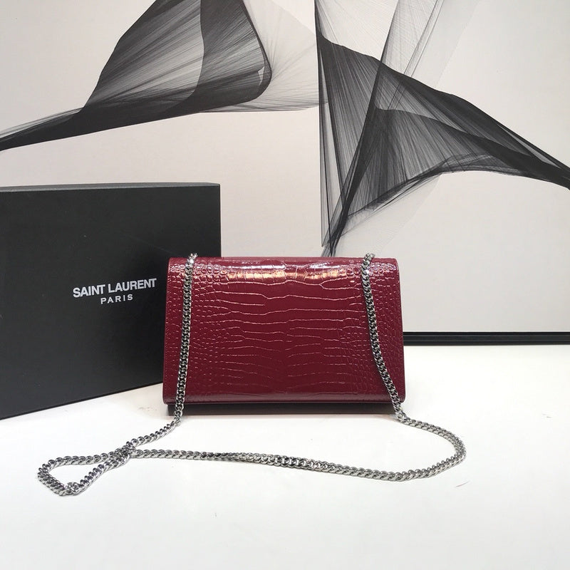 Yves Saint Laurent Atelier Everyday Handbag