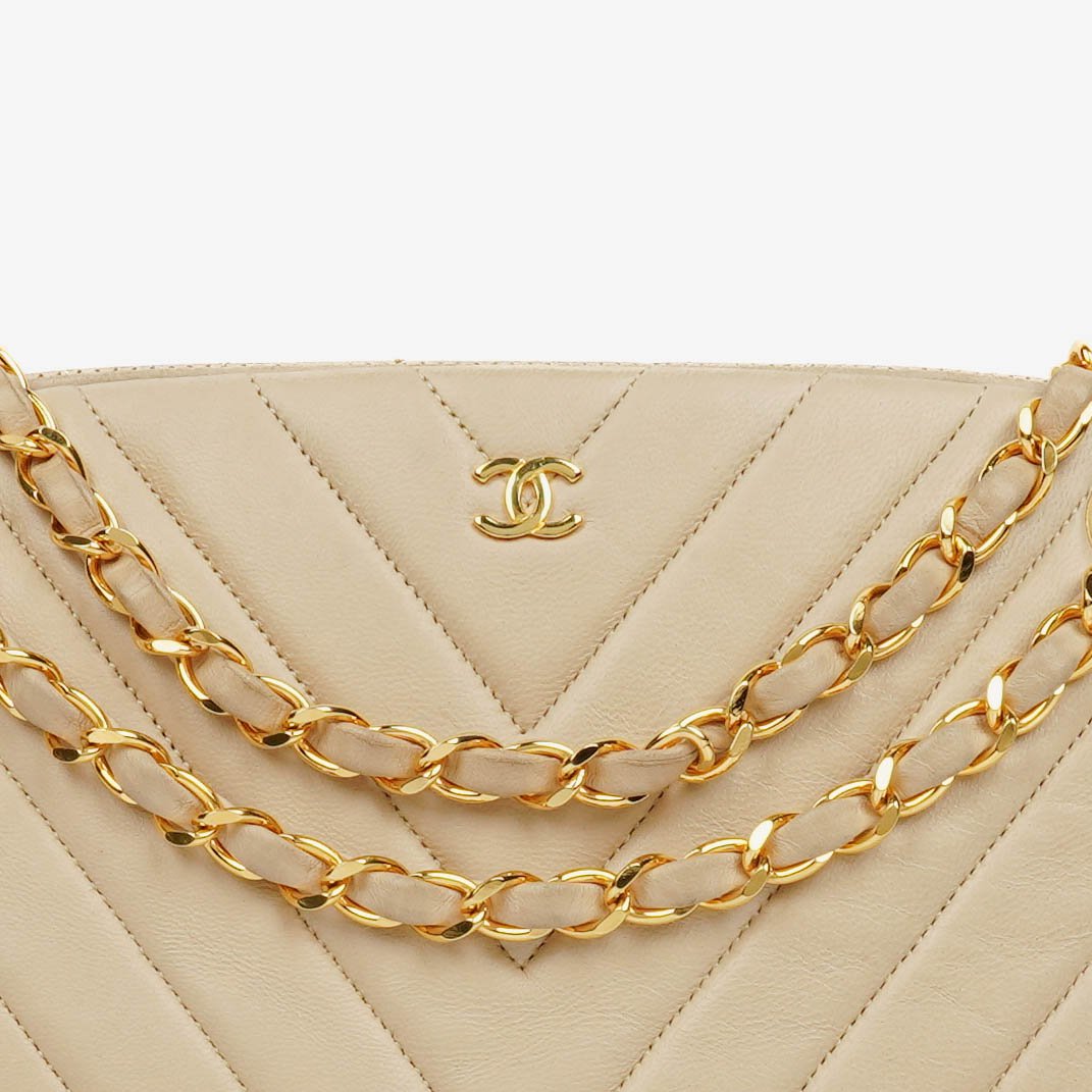 Chanel Beige Chevron Lambskin Kiss Lock Bag