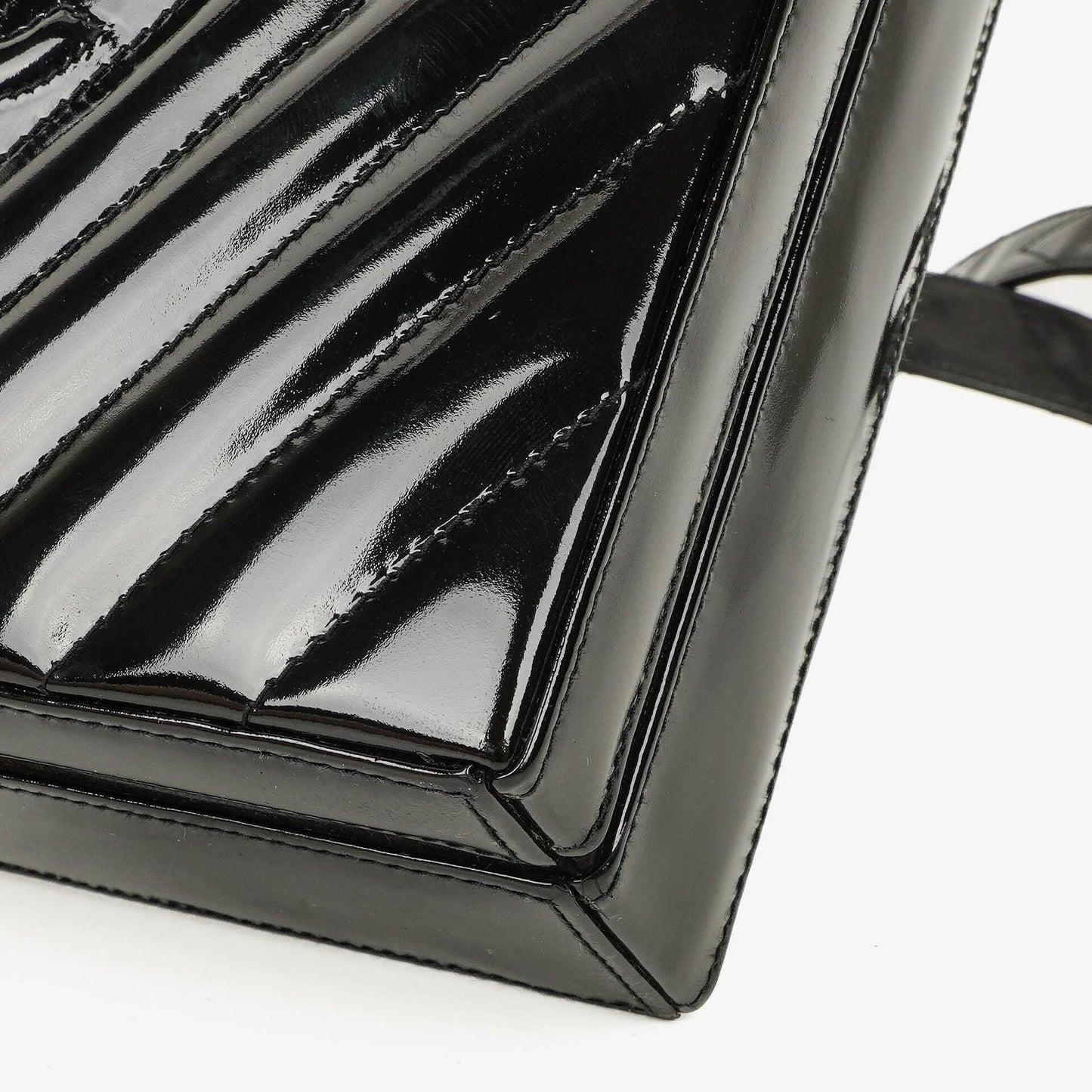 Chanel Black Chevron Quilted Patent Leather Vanity Case Box Bag