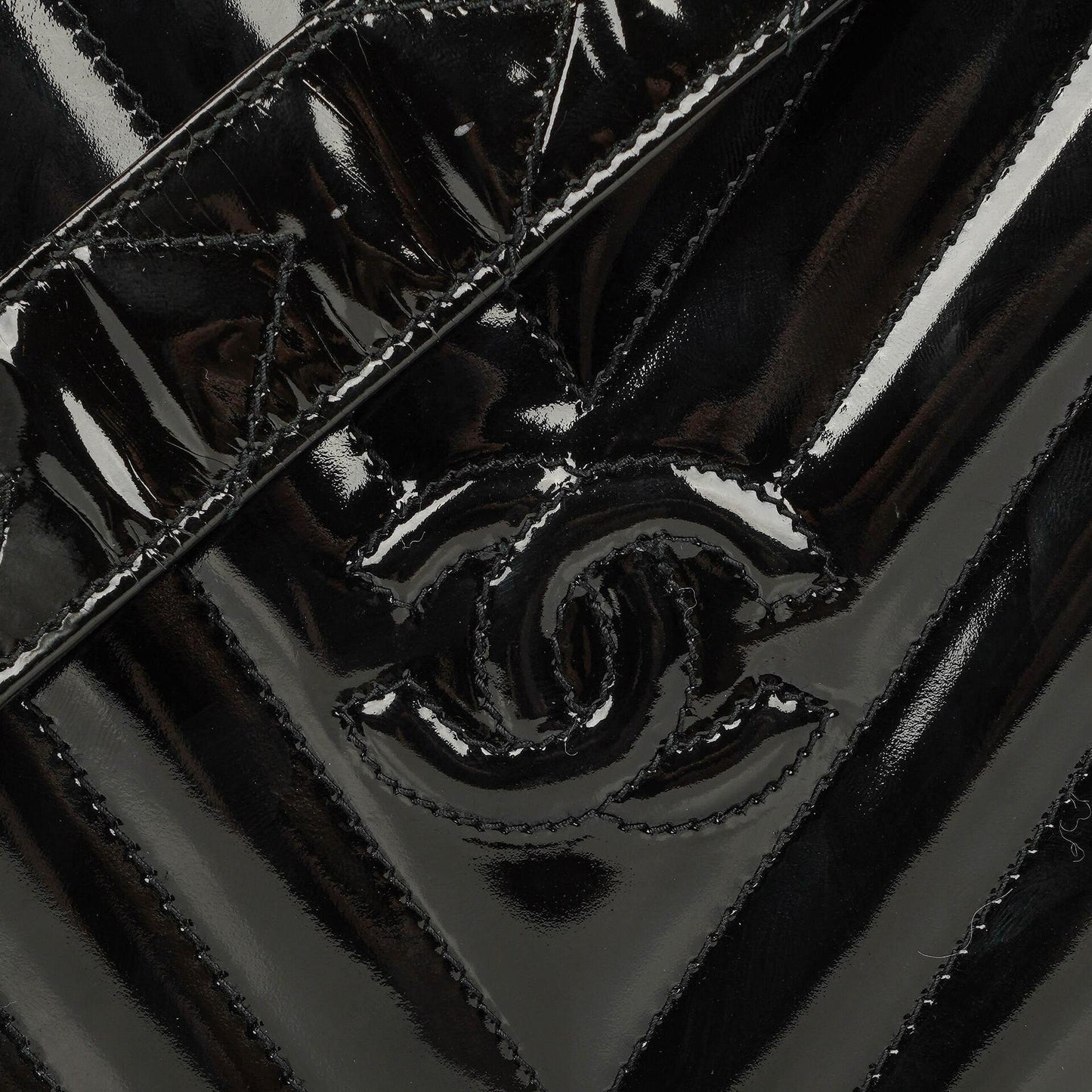 Chanel Black Chevron Quilted Patent Leather Vanity Case Box Bag