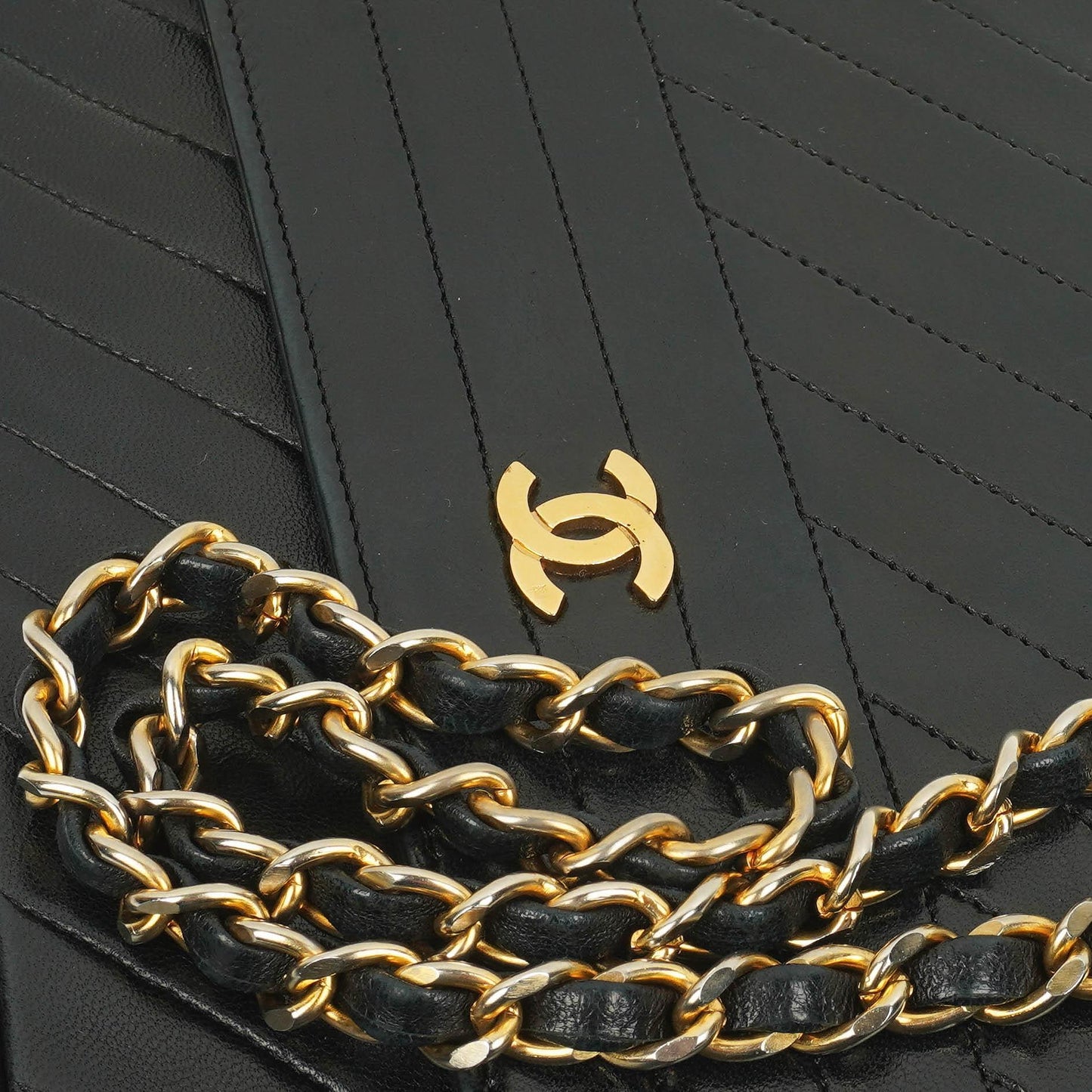 Chanel Black Diagonal Quilted Lambskin Leather Medium Classic Single Flap Bag With 24K Gold-Plated Hardware
