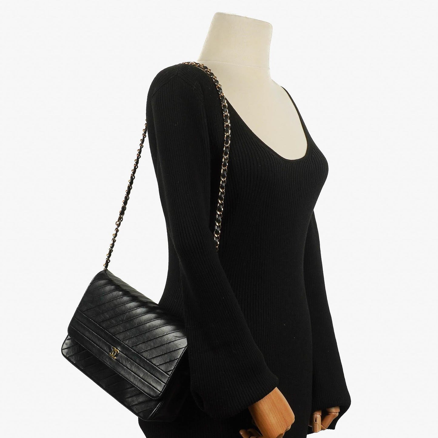 Chanel Black Diagonal Quilted Lambskin Leather Medium Classic Single Flap Bag With 24K Gold-Plated Hardware