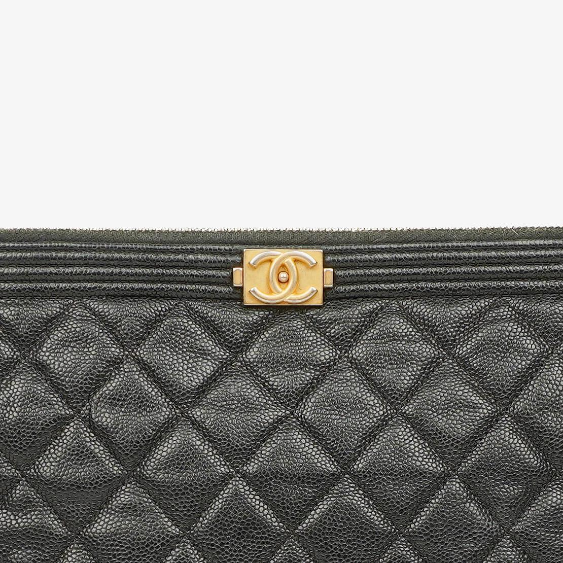 Chanel Black Quilted Leather Caviar Boy Medium Clutch