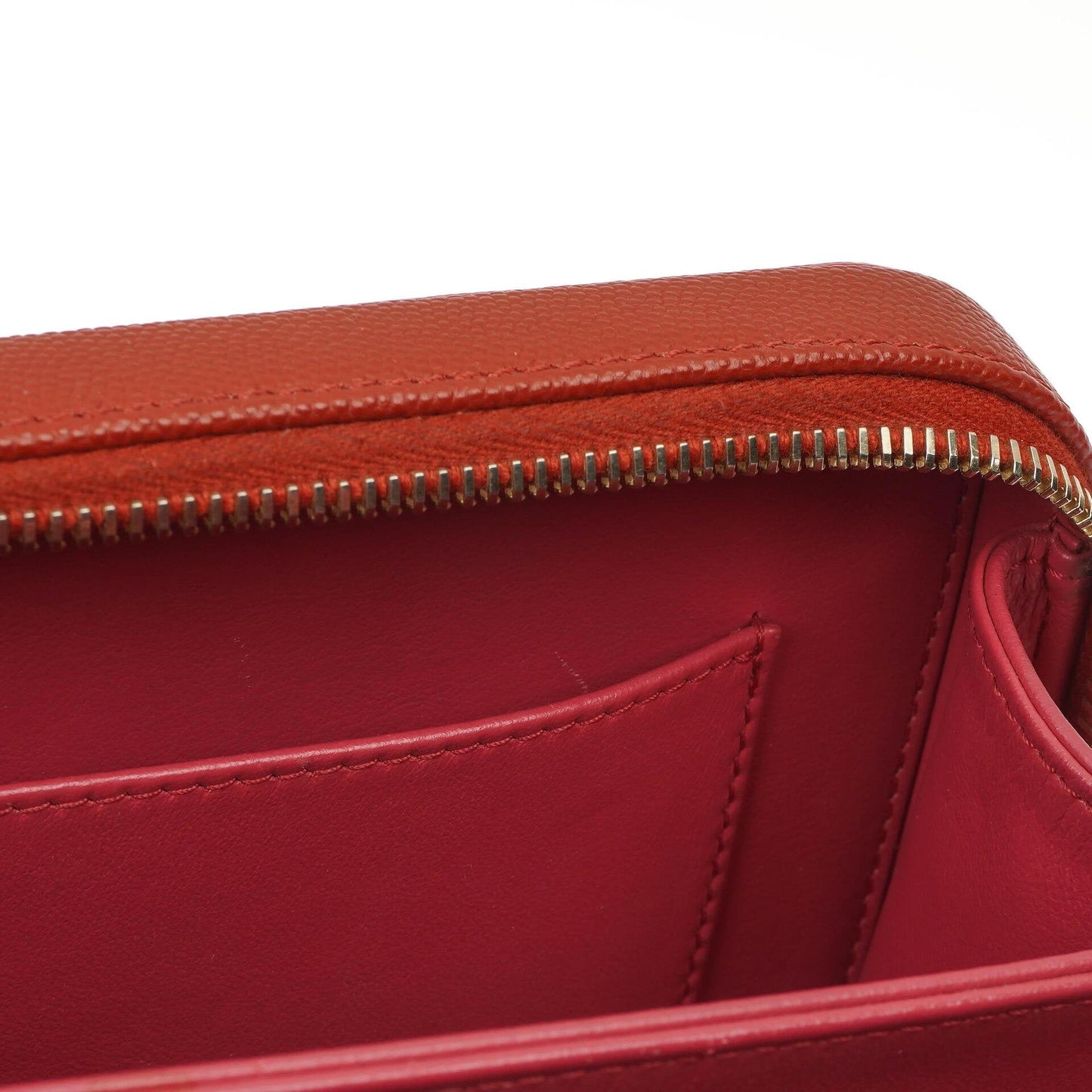 Chanel CC Filigree Small Vanity Case In Red And Pink Quilted Caviar Leather And Champagne Gold-Tone Hardware