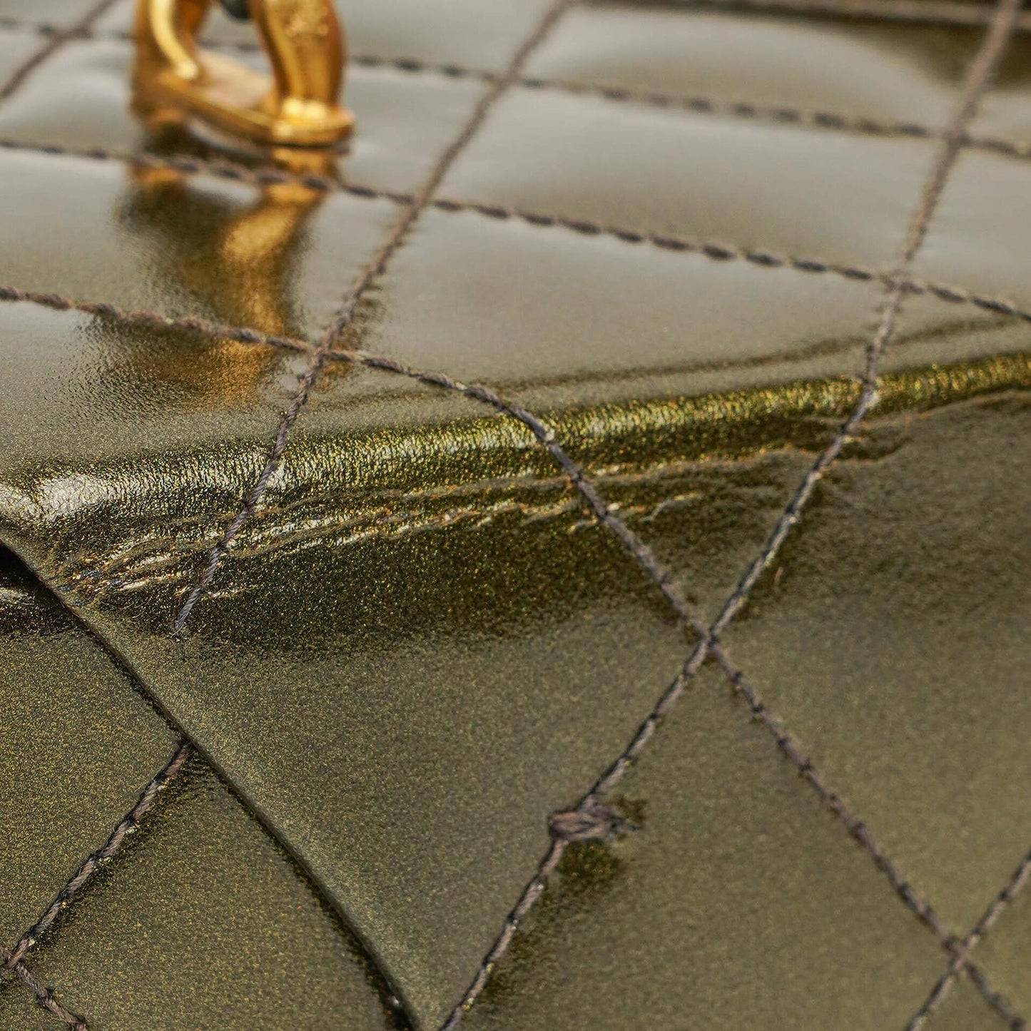 Chanel CC Vanity Case Olive Green Iridescent Quilted Patent Leather